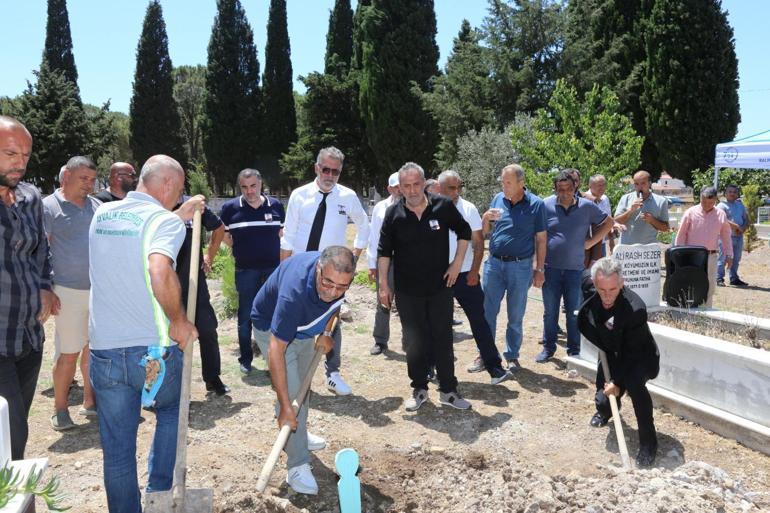 Yavuz Bingölün annesi halk ozanı Şahsenem Akkaş toprağa verildi