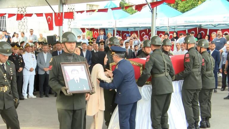 Şehit Piyade Uzman Çavuş Kadir Kemik son yolculuğuna uğurlandı