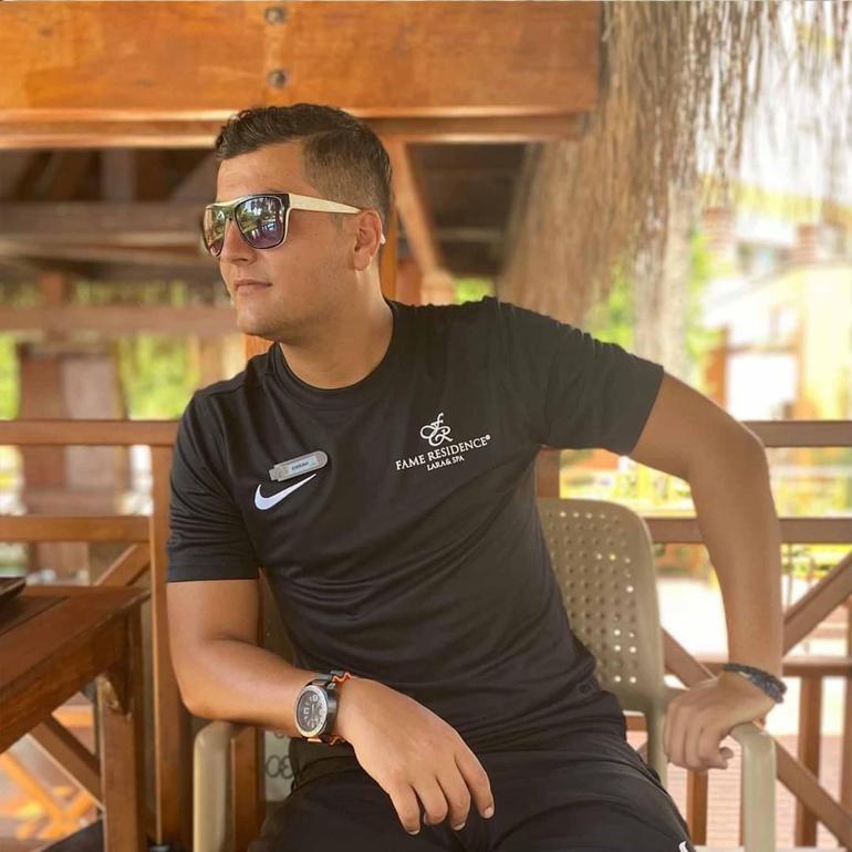 Antalyada otomobil ile motosiklet çarpıştı: 1 ölü, 2 yaralı