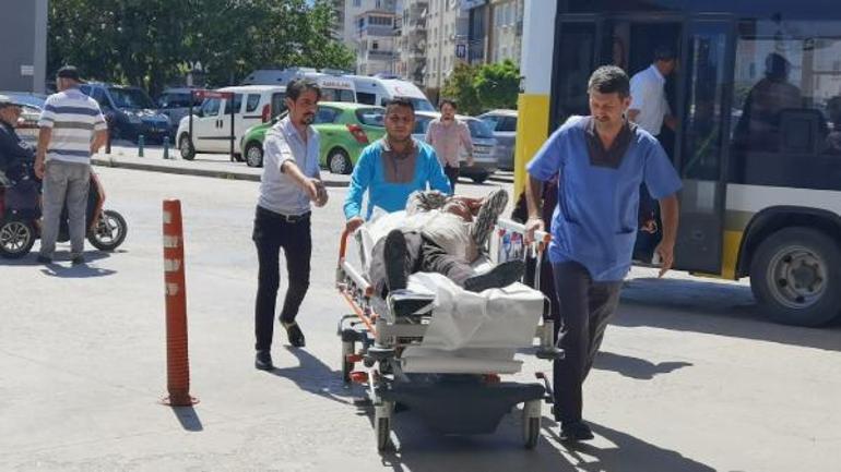 Halk otobüsü şoförü, rahatsızlanan yolcuyu hastaneye yetiştirdi