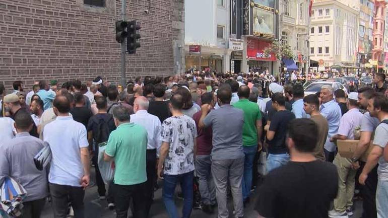 Ustaosmanoğlunun cenazesi öncesi Fatihte yoğunluk