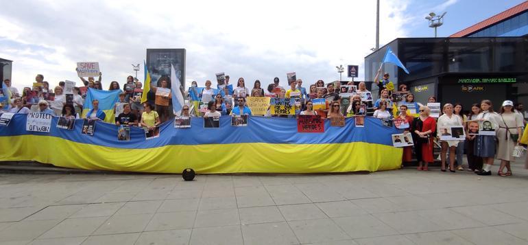 Ukraynalı akitvistler, Azov taburu mensuplarının bırakılmasını istedi