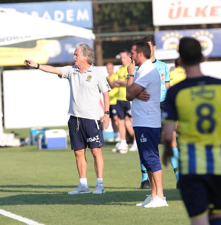 Fenerbahçe ikinci hazırlık maçından galip ayrıldı