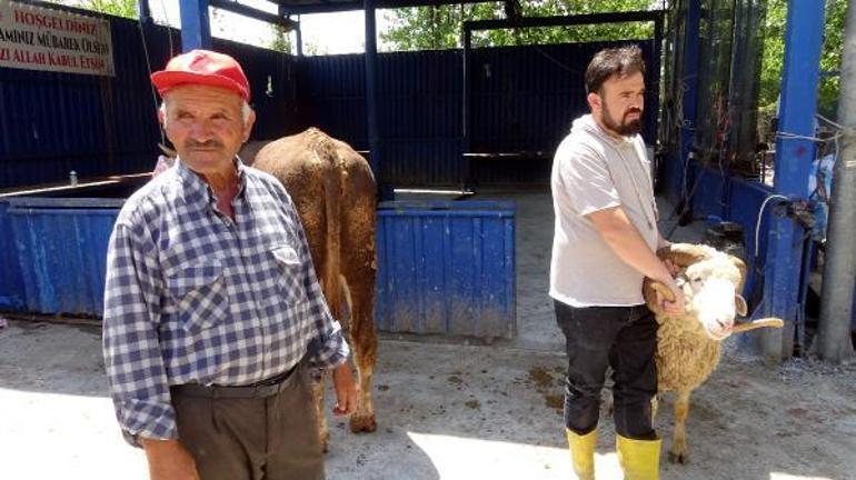 Avcılar’da yetim ve öksüzlere kurban bağışı