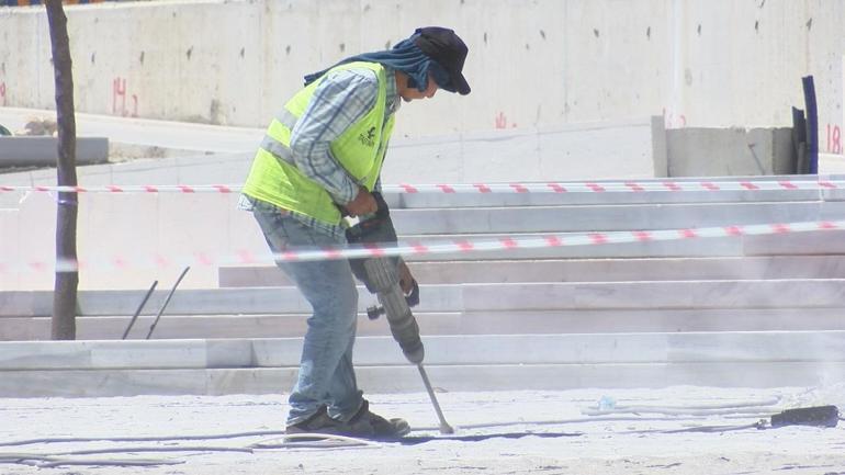 Beyazıt Meydanında taşlar hatalı döşendi iddiası