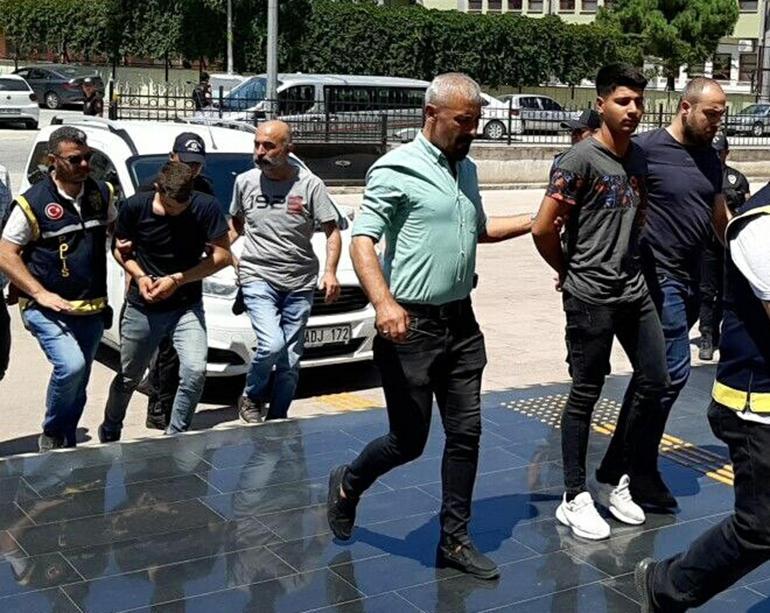 Husumetlisi bıçakladı, hastanede kurtarılamadı