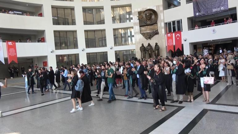 Avukatlar öldürülen meslektaşları için Bakırköy Adalet Sarayı önünde toplandı