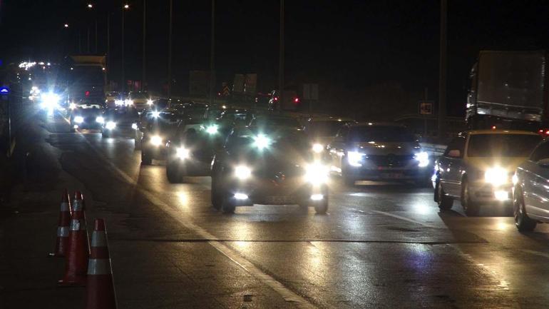 Kilit kavşak Kırıkkalede bayram trafiği devam ediyor