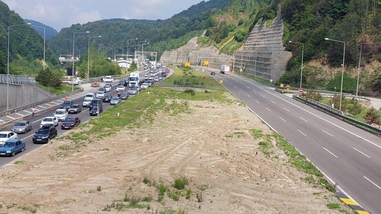 Bolu Dağı geçişinde bayram trafiği