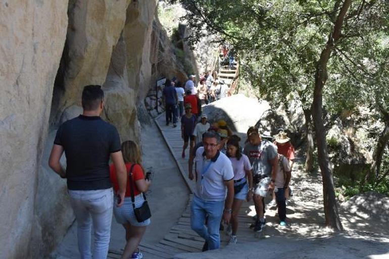 Ihlara Vadisi’ne bayramda yabancı turist ilgisi