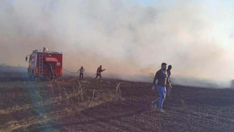 İnegölde buğday tarlasında yangın; 40 dönüm ekili alan yandı