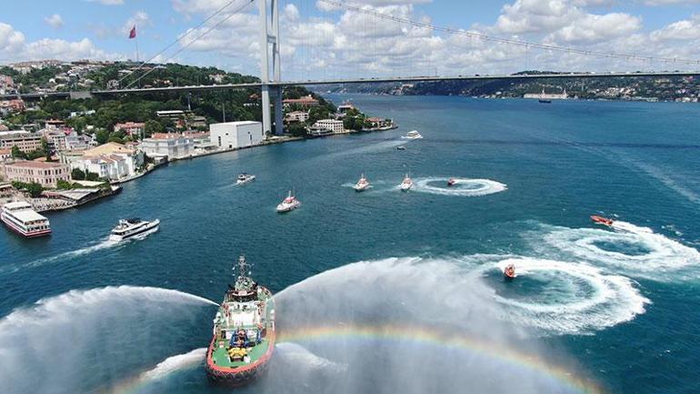 Kıyı Emniyet Genel Müdürlüğünden Boğazda saygı seyri