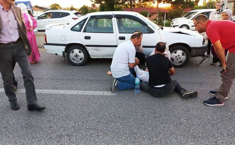 Yoldan geçerken otomobil çarpan Elif, yaşama tutunamadı