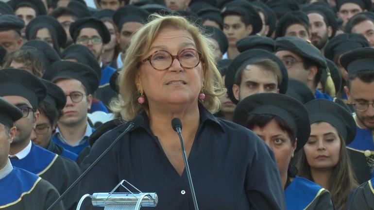 Sabancı Üniversitesinde mezuniyet sevinci