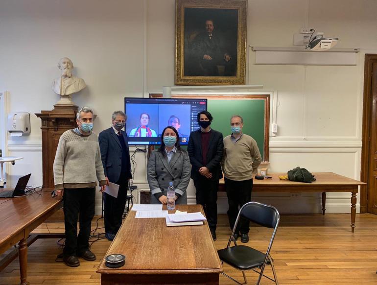 Babasından habersiz okudu, Pariste doktora yaptı, örnek olması için hikayesini kitaplaştırdı