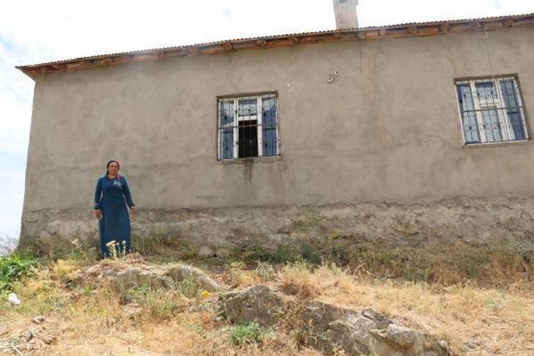 Toprak evde yılan korkusu