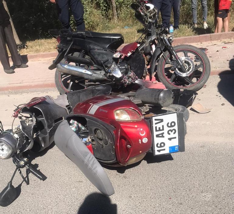 Motosiklet kazasında yaralanan ikizlerden Furkan, yaşam savaşını kaybetti