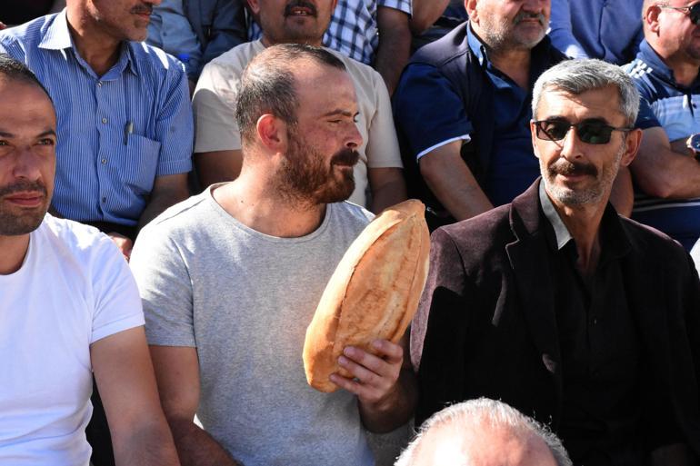 Sivas Demir Çelik Fabrikası işçilerinden ücret eylemi