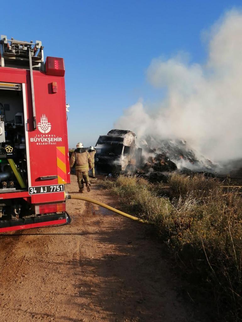 Silivride saman yüklü kamyon alev alev yandı