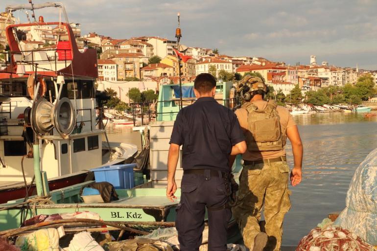 Balık tutanların ağına havan mermisi takıldı