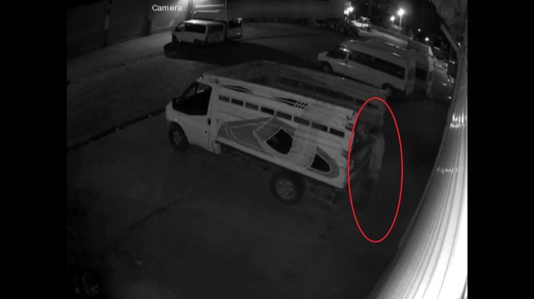 Kazalı araçların 60 bin TLlik motor aksamının çalındığı 47 gün sonra fark edildi