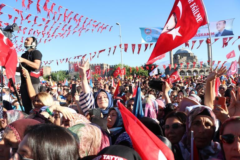 Erdoğan: Yalanla, dolanla, hokkabazlıkla siyaset yapmayı bırakın