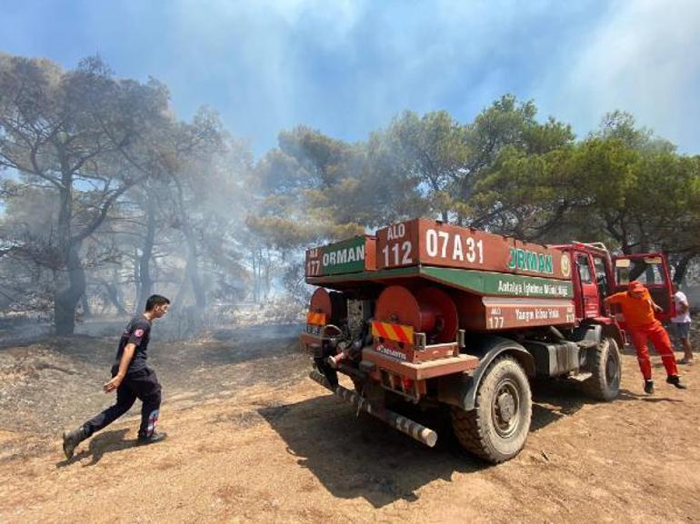 Antalyada orman yangını; 2 saatte kontrol altına alındı