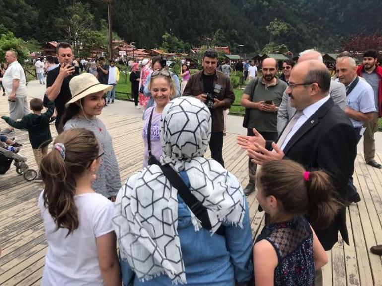 Vali Ustaoğlu: Oluşturulmaya çalışılan Arap düşmanlığını şiddetle kınıyoruz
