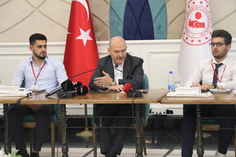 Bakan Soyludan başarılı Suriyeli öğrencilere: Dünyaya söyleyecek çok sözümüz var