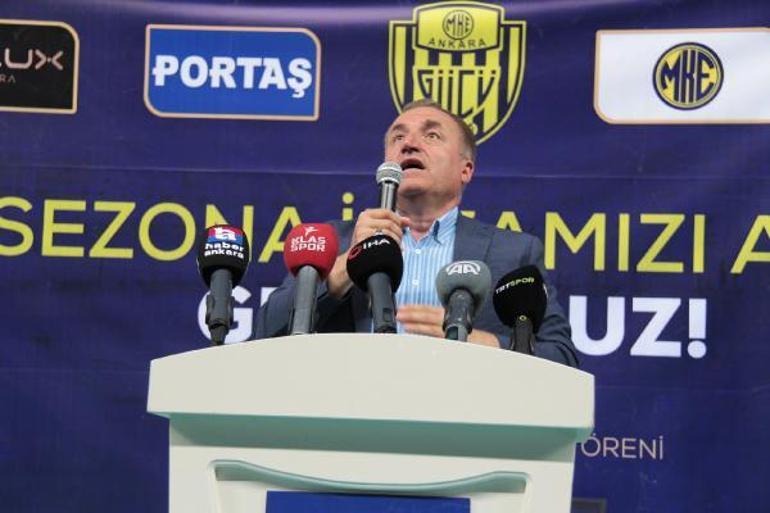 Ankaragücü’nde yeni transferler için imza töreni düzenlendi