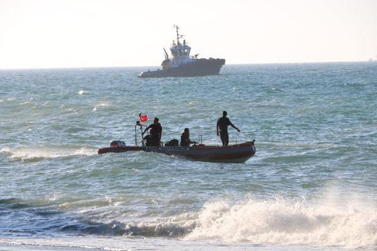 Zonguldakta boğulma tehlikesi geçiren 2 kişiden biri kayboldu