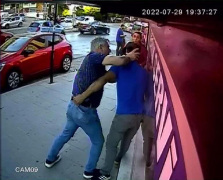 Beylikdüzü’nde taciz şüphelilerine pusu kurup dövdüler