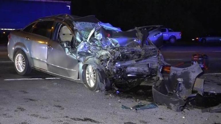 TIRa çarpan otomobilde ölen baba ve oğlu toprağa verildi