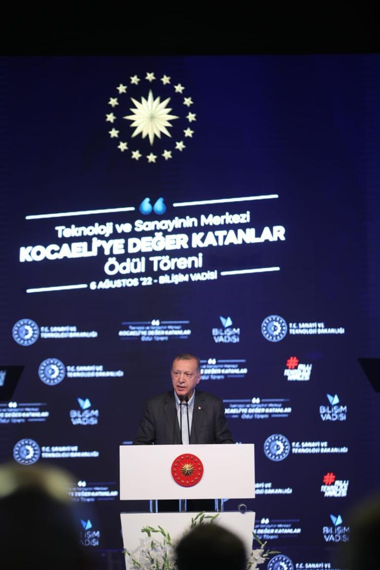 Erdoğan: Türkiyeyi bu küresel fırtınadan da sahil-i selamete mutlaka çıkaracağız
