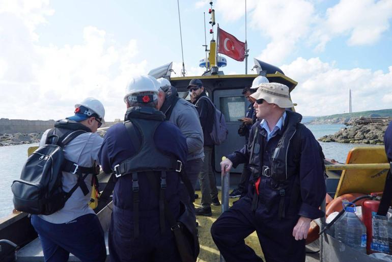 Sarıyer açıklarında bekleyen tahıl yüklü gemilerde denetim başladı