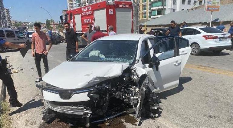 Malatyada 4 otomobilli zincirleme kaza: 9 yaralı