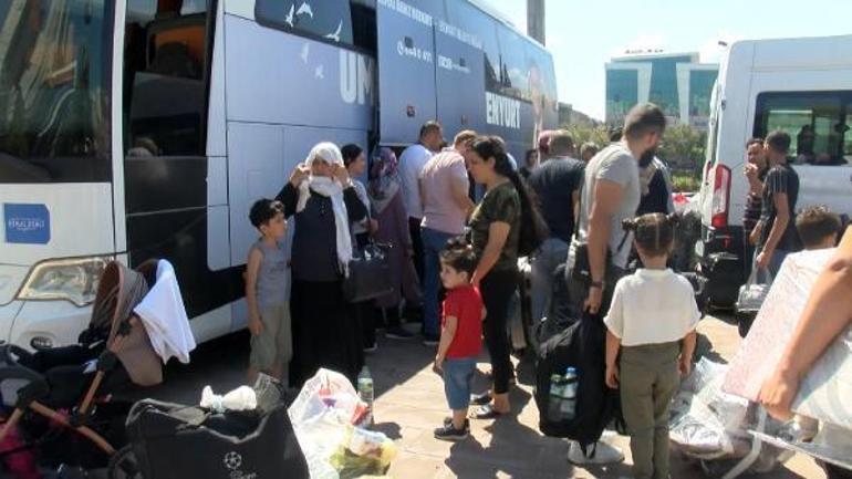 Esenyurtta yaşayan 54 Suriyeli Gönüllü Geri Dönüş projesiyle ülkesine dönüyor