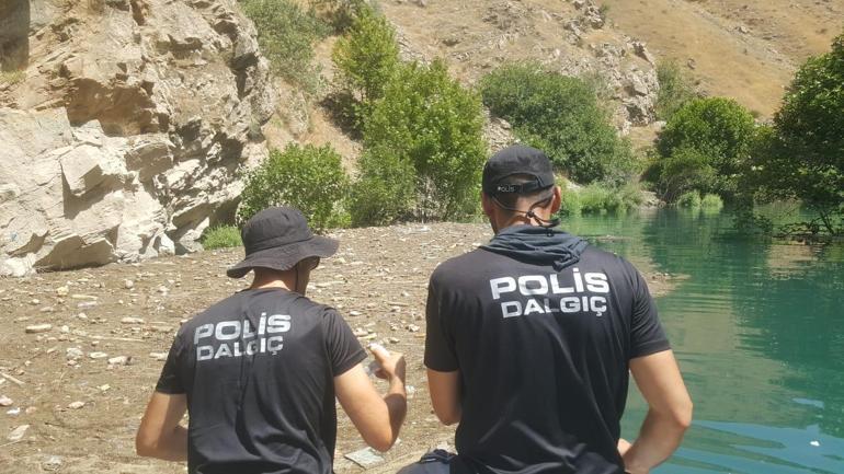 Kayıp hemşireyi bulmak için dalgıç polisler, baraj havzasında su altı araması yaptı