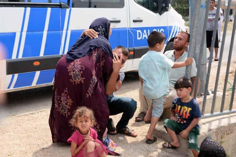 Sulama kanalına giren Abdullah kayboldu, yakınları sinir krizi geçirdi