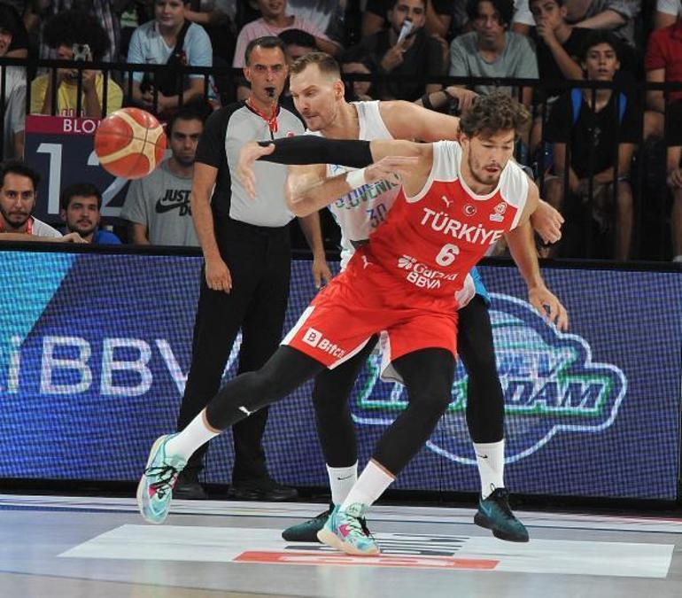 A Milli Erkek Basketbol Takımı, hazırlık maçında Slovenyaya yenildi