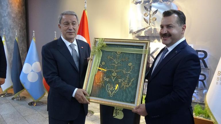 Milli Savunma Bakanı Akar, Balıkesirde