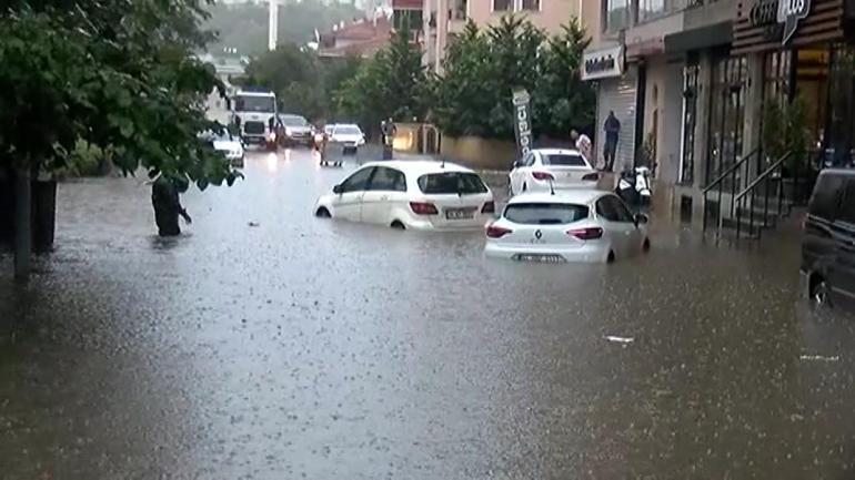 İstanbulda sağanak yağış etkili oldu