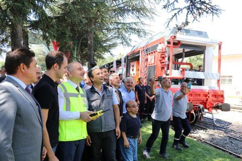 Bakan Karaismailoğlu: Lokomotif üretiminde dışa bağımlılığa son vereceğiz