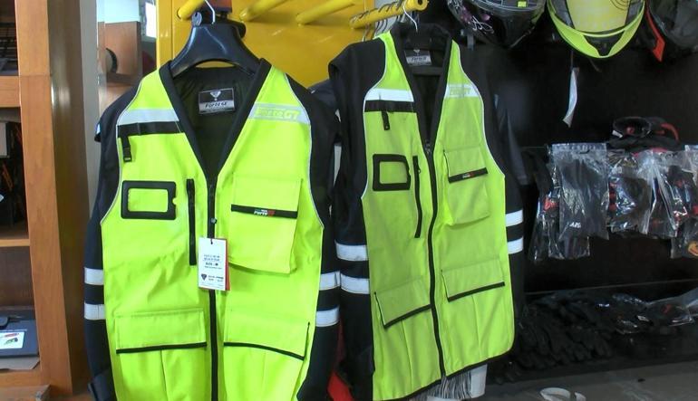 Motosiklet, bisiklet ve skuter sürücülerine reflektif zorunluluğu