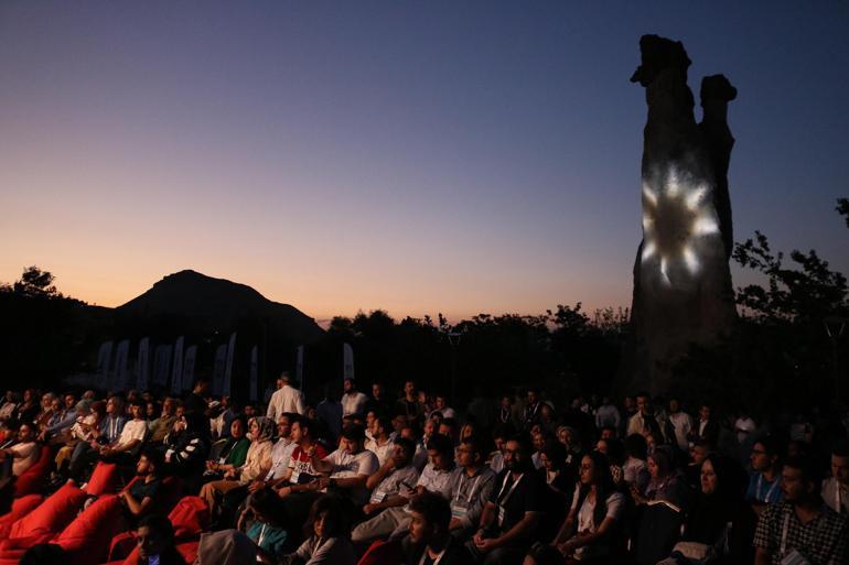 Bilal Erdoğan gençlerle buluştu