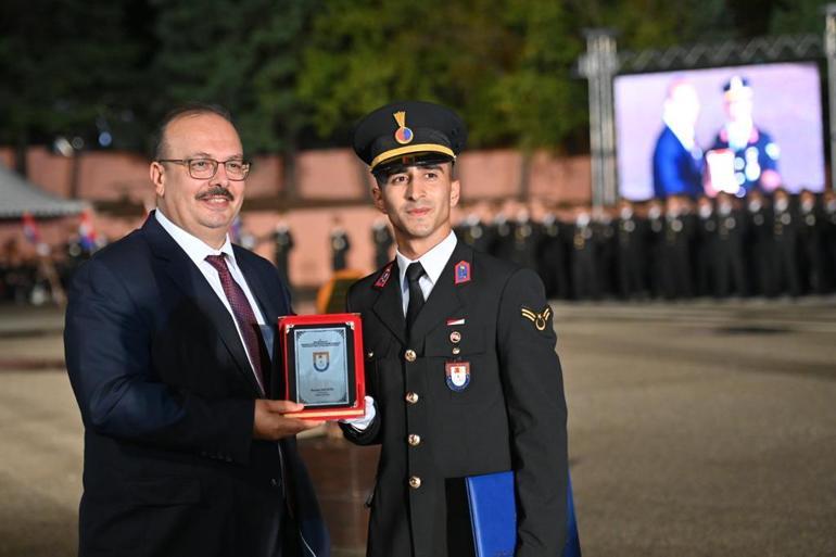Bursada Jandarma ve Sahil Güvenlik Akademisi mezuniyet töreni