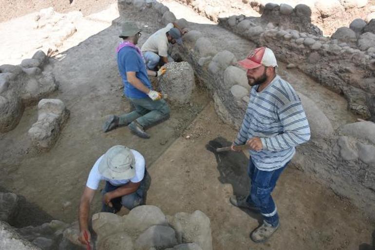 Yassıtepe Höyüğünde 5 bin yıllık mühür bulundu