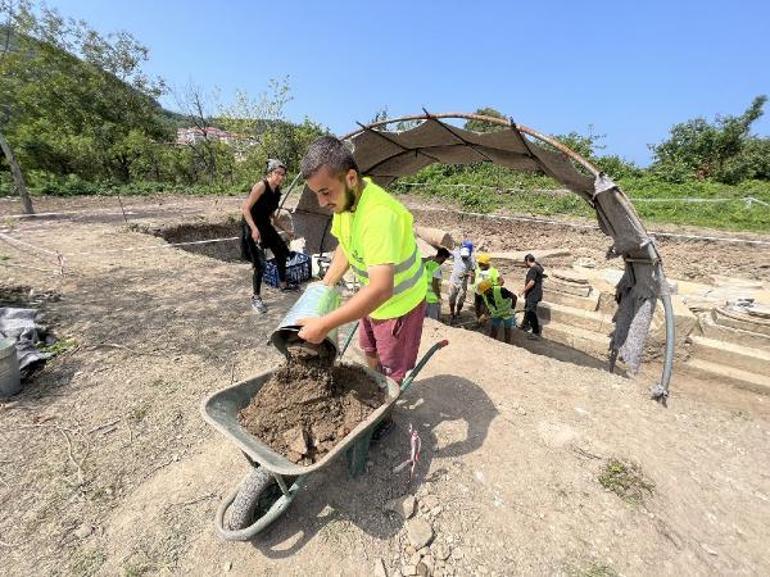 Amasrada anıtsal yapı ortaya çıkarılacak