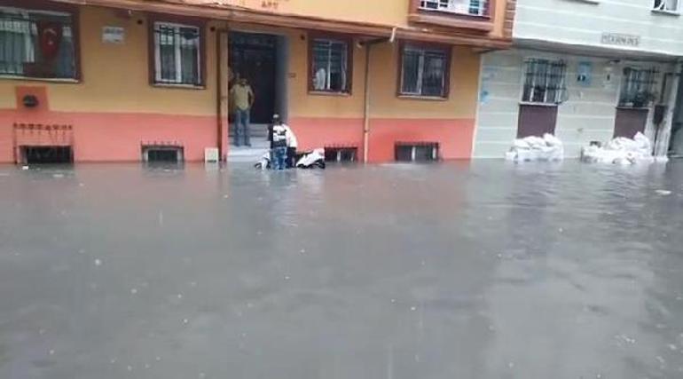 Esenyurtta yine su baskınları