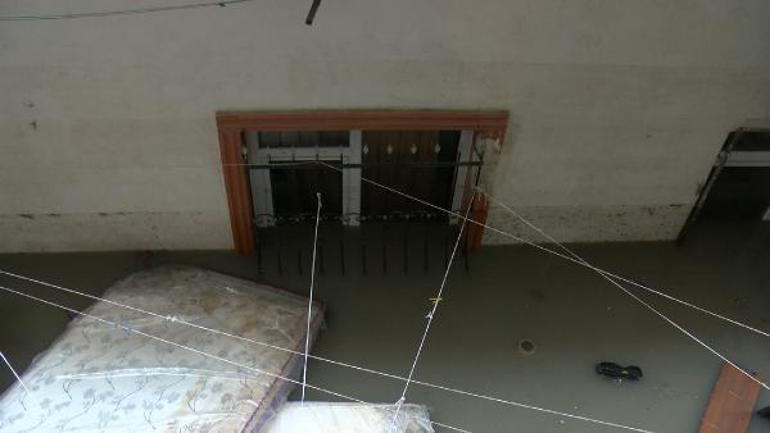 Esenyurtta yine su baskınları